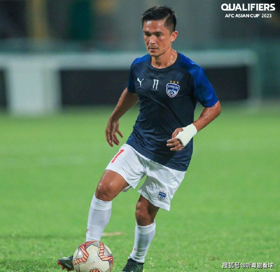 泰国队绝杀印度队，黄鸭组合统治全场