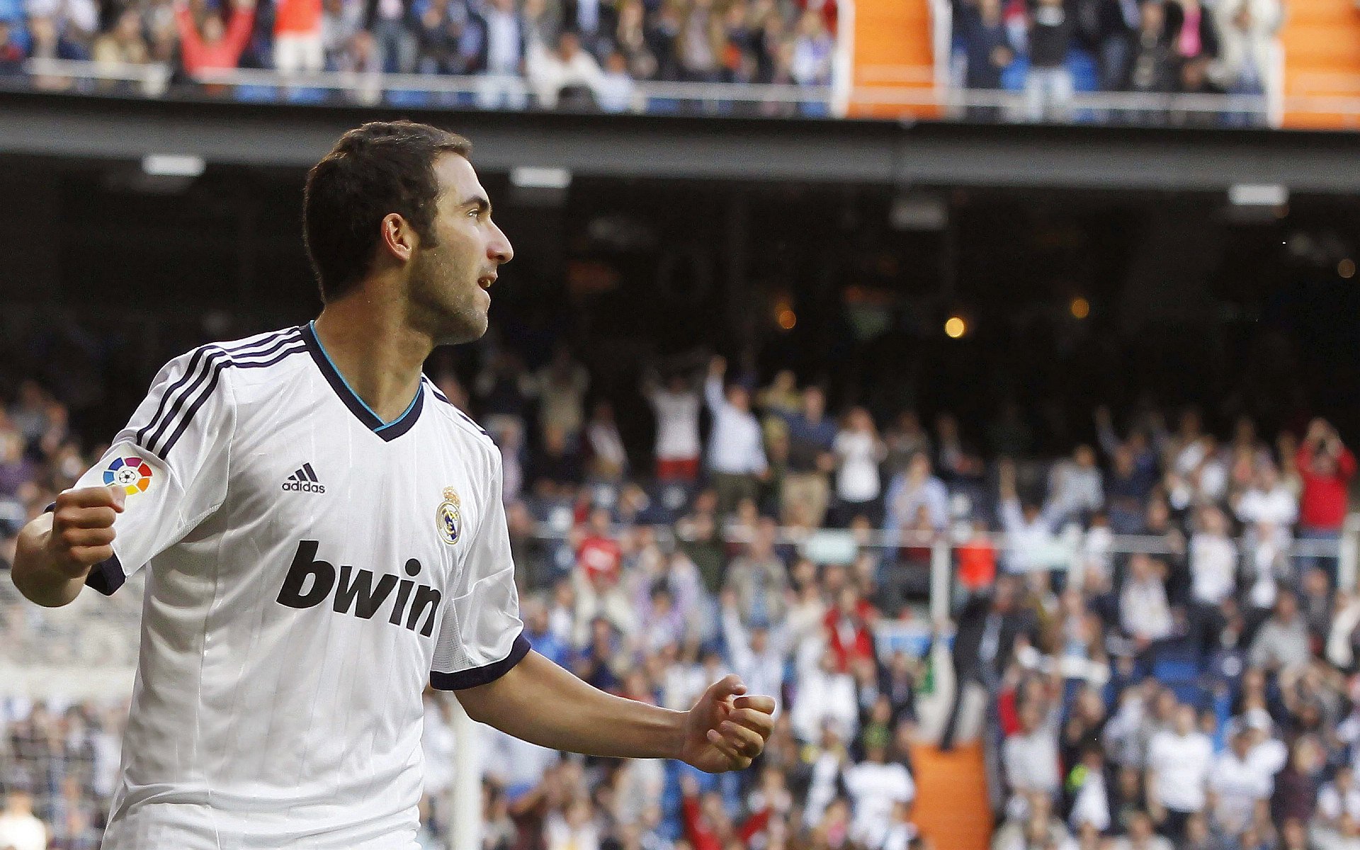 德罗赞末节19分献史诗逆转，当过时的中投成为杀死比赛的最冷血武器