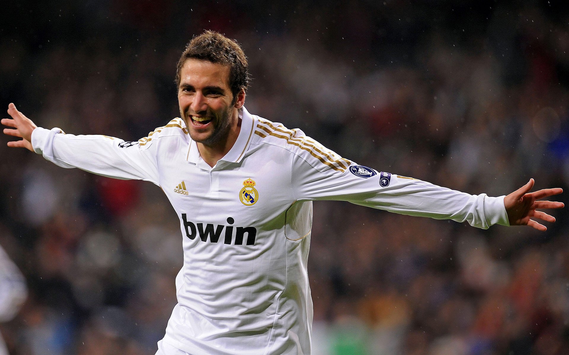 尼斯连续得分压制法国，托尼在欧冠半决赛接管比赛，当小人物在关键时刻定义历史